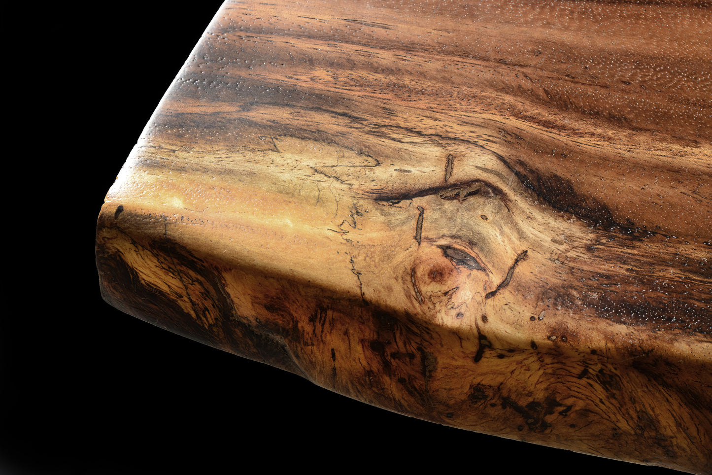 Bella - Guanacaste Tisch (Ausstellungstisch)